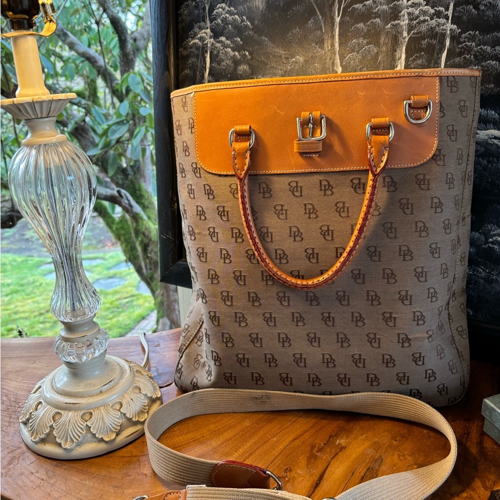 Dooney & Bourke Beige Brown Monogram Large Tote Satchel Bag - Picture 2 of 13